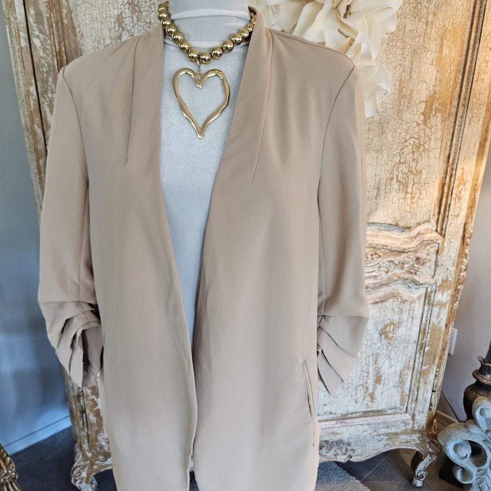 Rachel Zoe Light Beige Open-Front Blazer - Picture 4 of 10